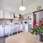 Rosa With Air Conditioning And View *