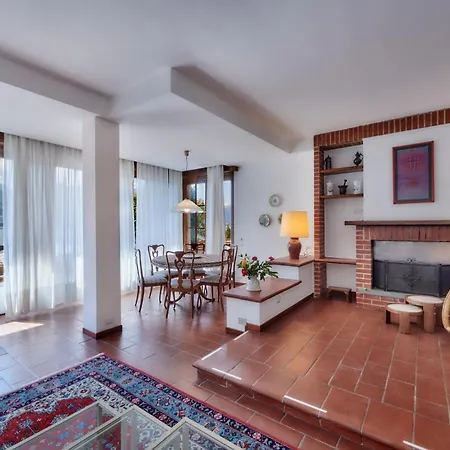 Βίλα Rosa With Air Conditioning And View *